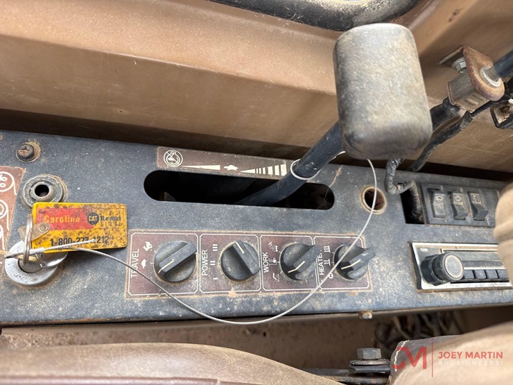 caterpillar-e120b-image-19