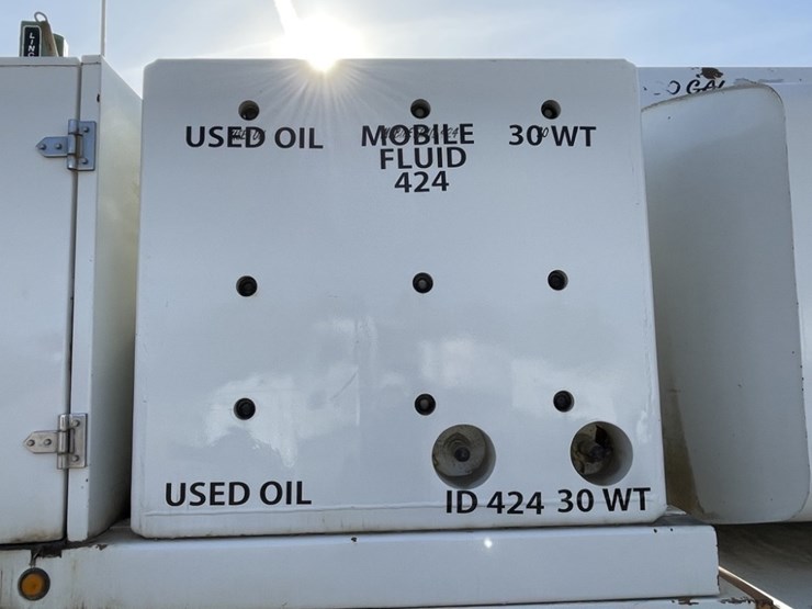 2008-international-7500-t/a-fuel-&-lube-truck-image-26