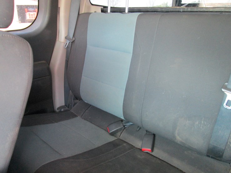 2004-nissan-titan-image-25