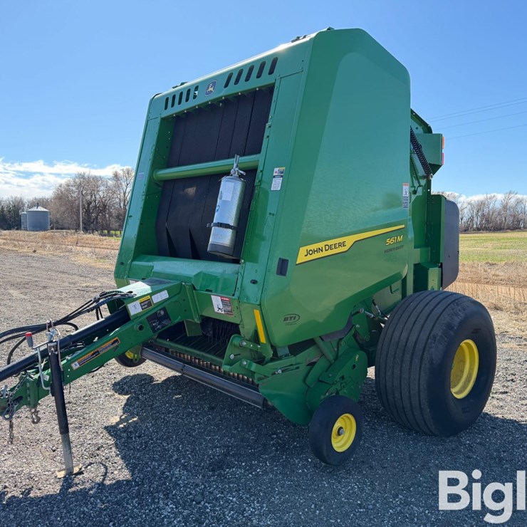 2024 JOHN DEERE 561M