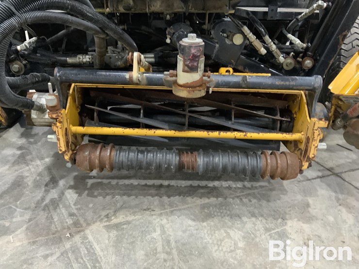 massey-ferguson-730-image-11