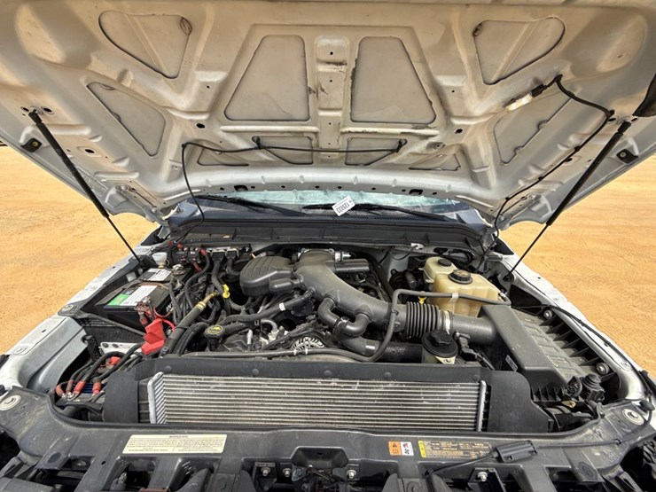 2016-ford-f550-image-18