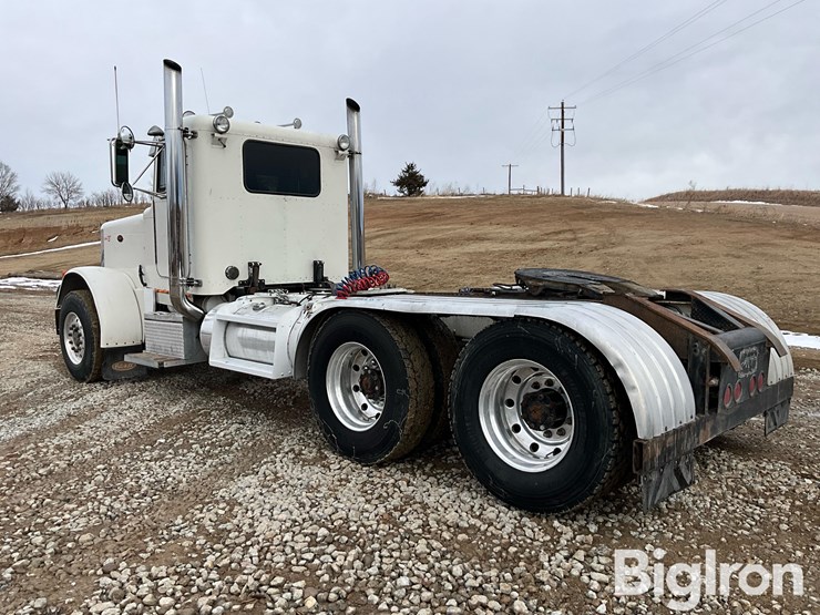 1995-peterbilt-379-image-7