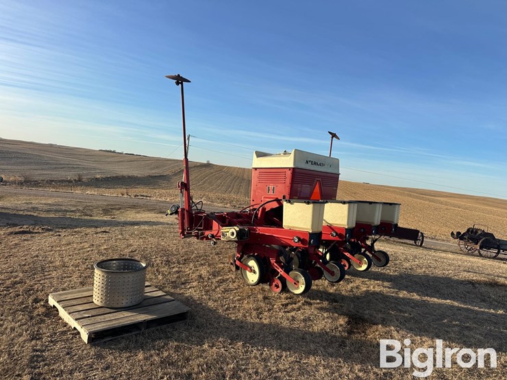 international-800-cyclo-air-image-7