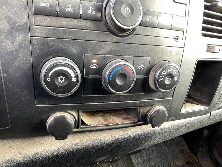 2007-chevrolet-silverado-3500-image-39