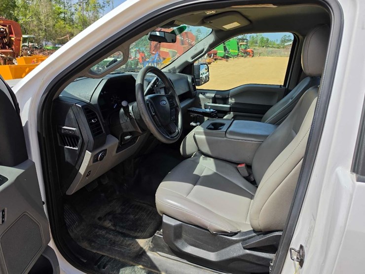 2019-ford-f150-xl-image-9