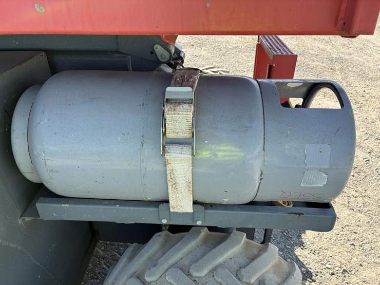 2018-skyjack-sj6826rt-image-7