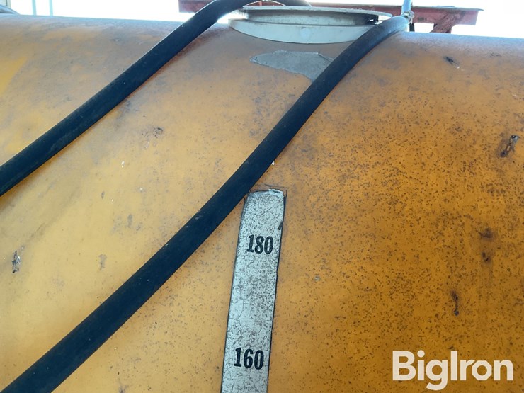 kuker-industries-10-200-pull-type-sprayer-image-11