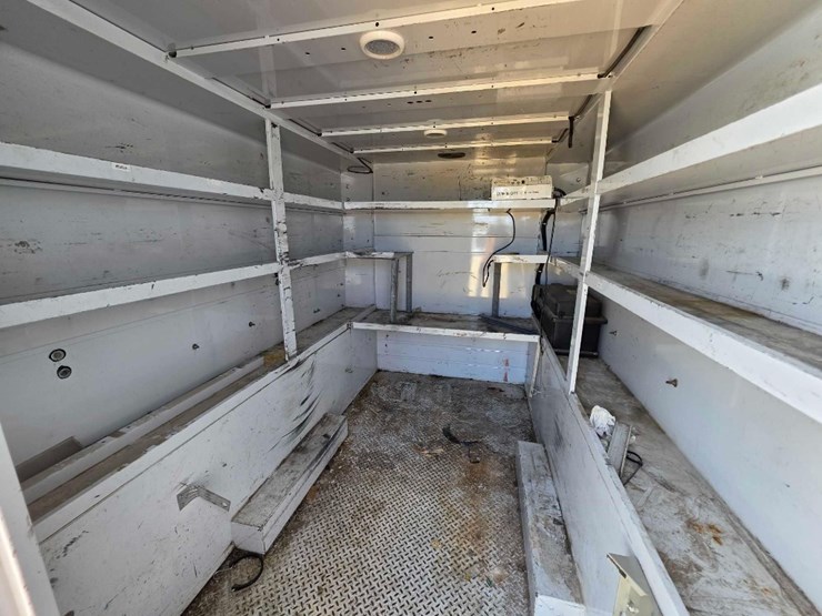 2019-ford-f550-image-9