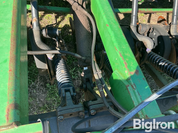 john-deere-1560-image-15