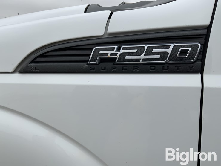 2013-ford-f250-xl-image-17