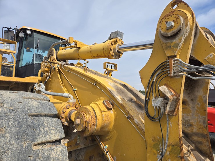 2001-caterpillar-988g-image-25