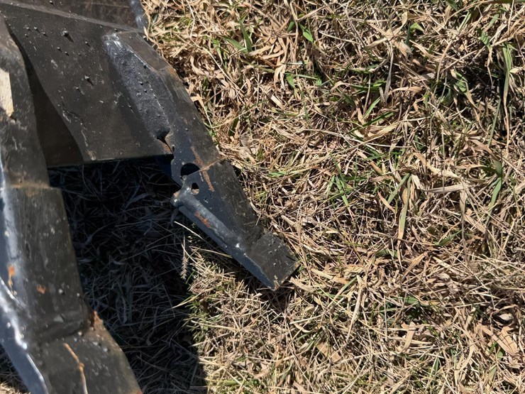 9"-mini-excavator-bucket-image-13