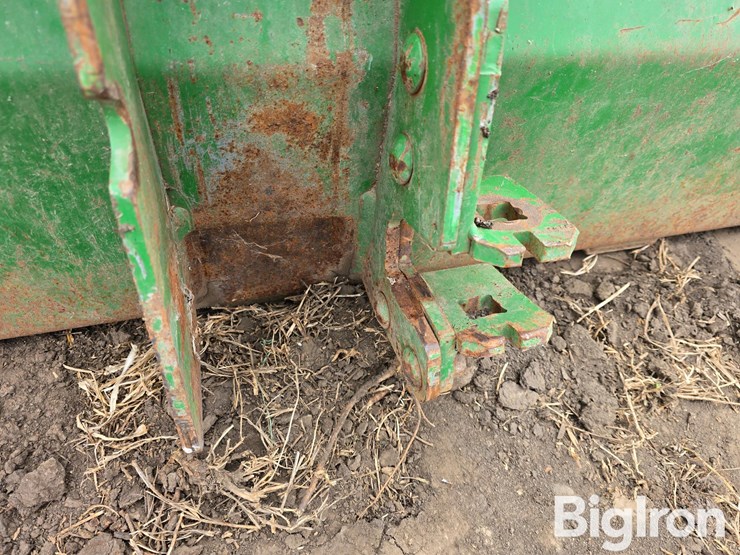 john-deere-8-image-9