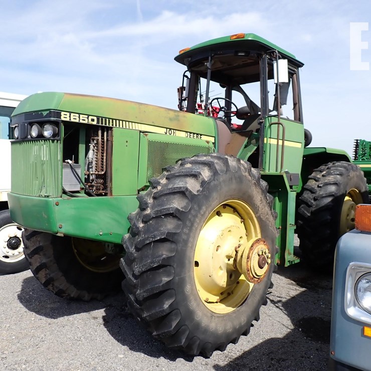 JOHN DEERE 8650