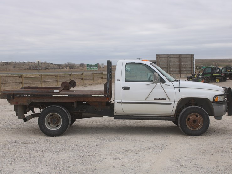 1999-dodge-3500-image-5