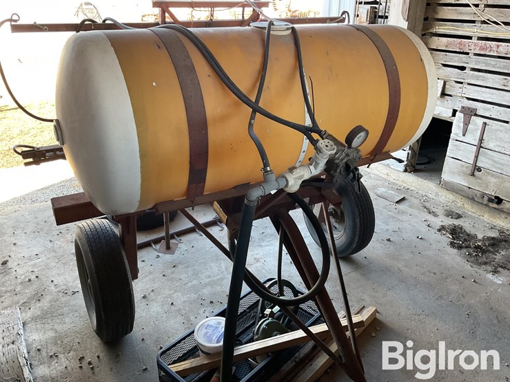 kuker-industries-10-200-pull-type-sprayer-image-3