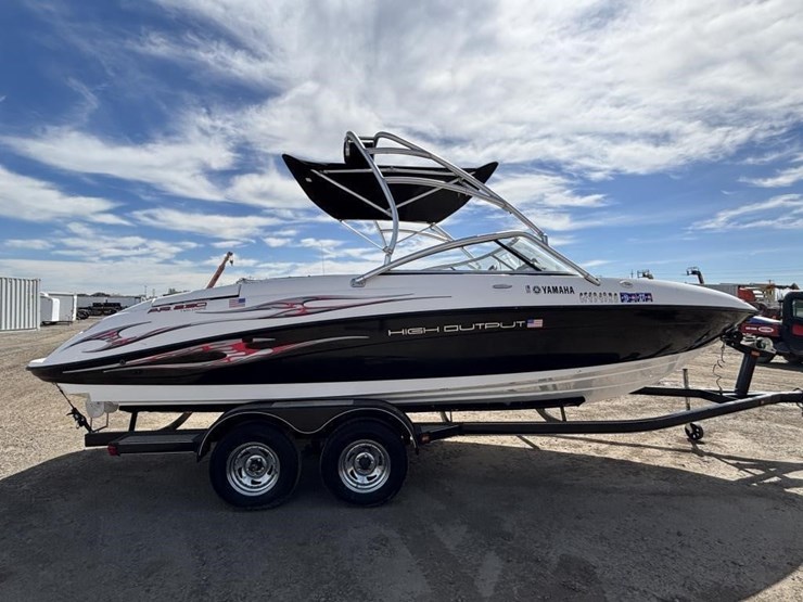 2005-unknown-trailer-image-8