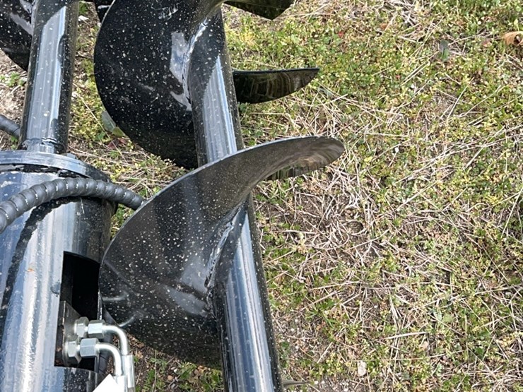 mini-excavator-auger-with-2-bits-image-3