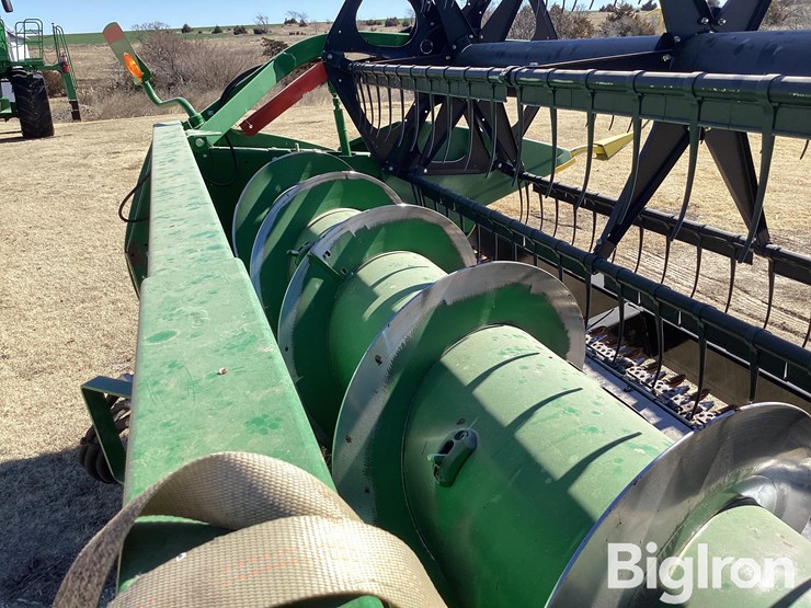 2017-john-deere-625f-image-14