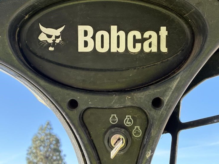 2018-bobcat-s570-image-17