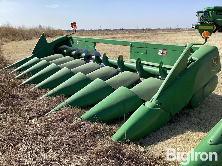 2009-john-deere-608c-image-1