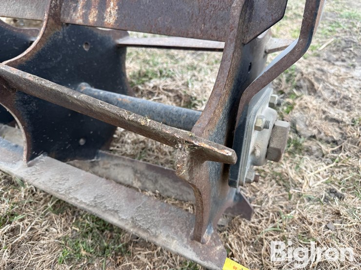 new-holland-195-image-19