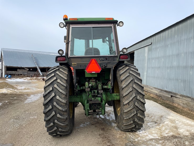 john-deere-4440-image-6