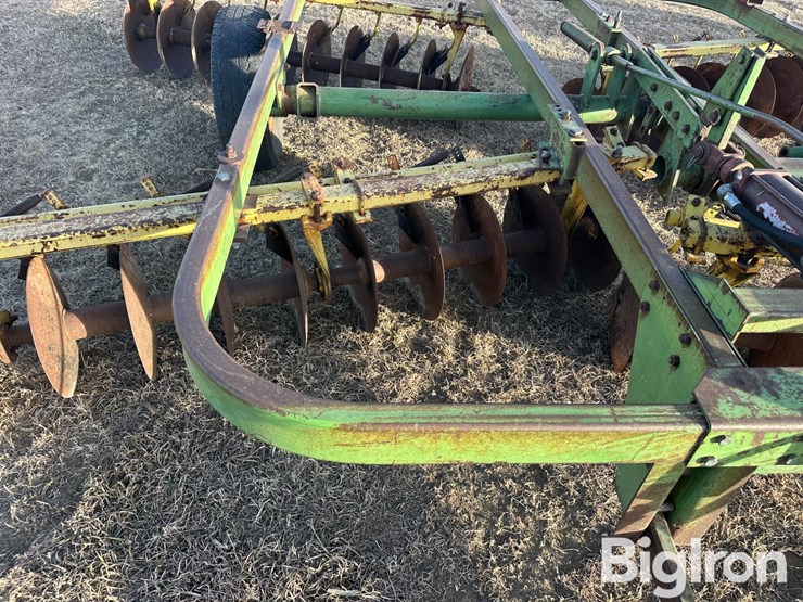 john-deere-110-image-19