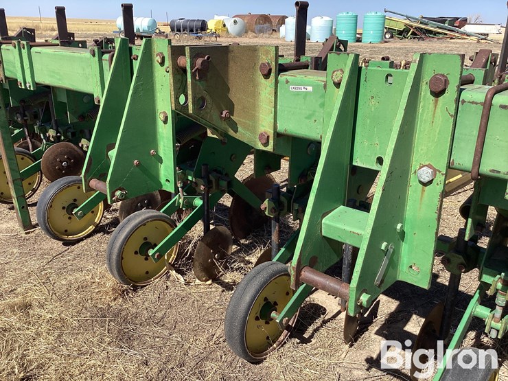 john-deere-885-image-9