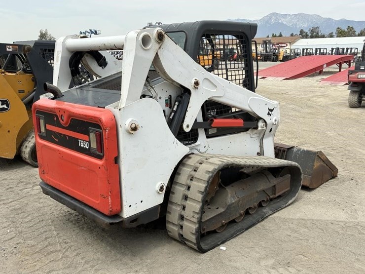 2018-bobcat-t650-image-3
