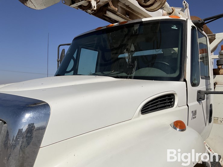 2005-international-7400-image-17