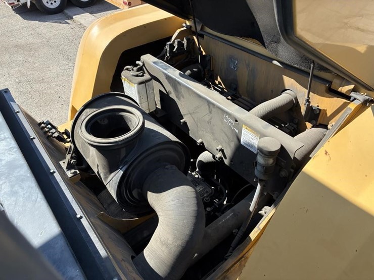 caterpillar-p26500-image-23