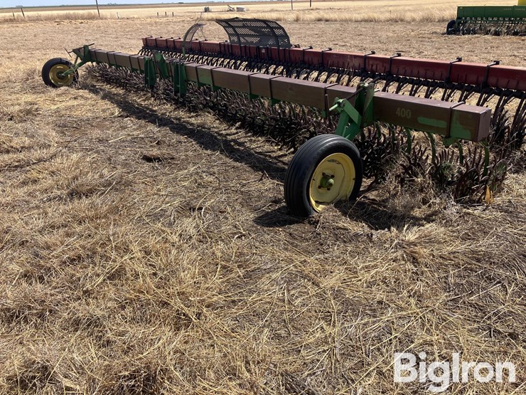 john-deere-400-image-1