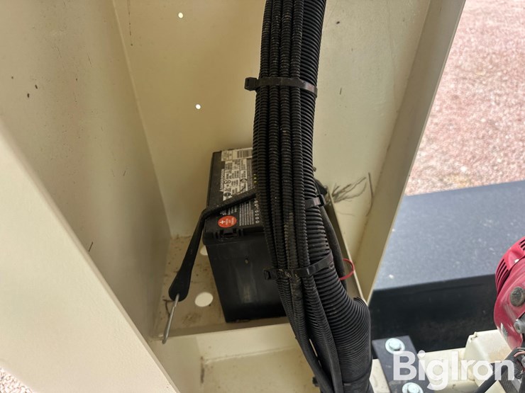 2021-meridian-375rt-image-11