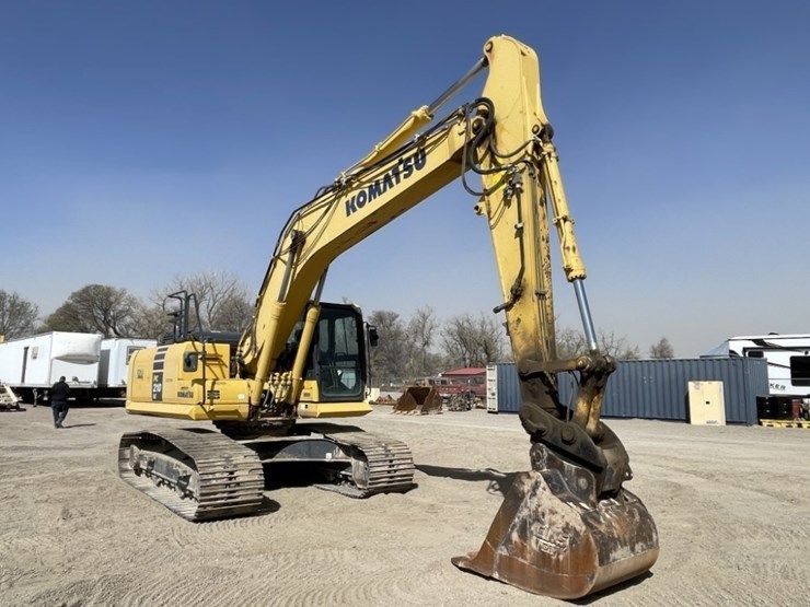 2013-komatsu-pc210-lc-10-image-7