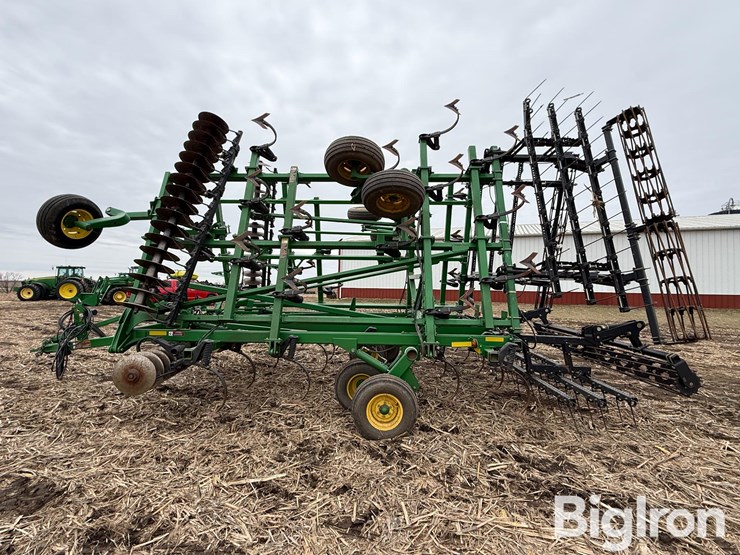 2014-john-deere-2310-image-8