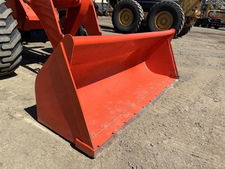 1999-kubota-r520-image-10