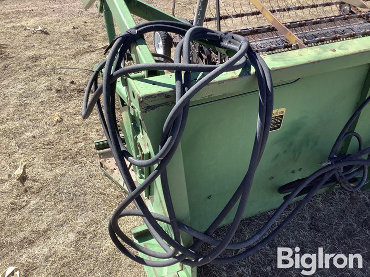 john-deere-216-image-9