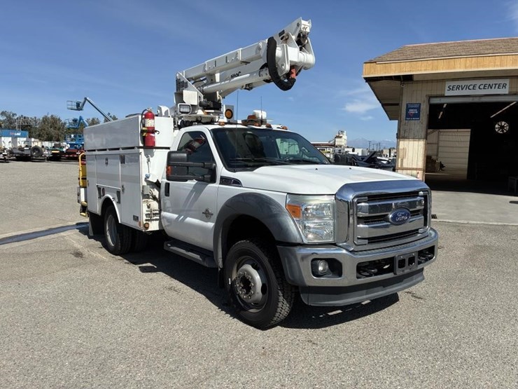 2015-ford-f550-xlt-image-2