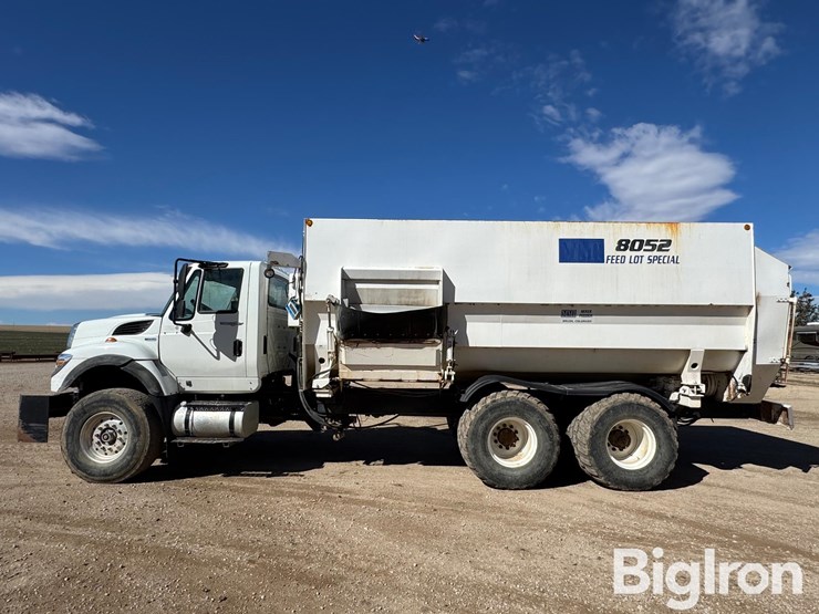 2013-international-7400-image-8