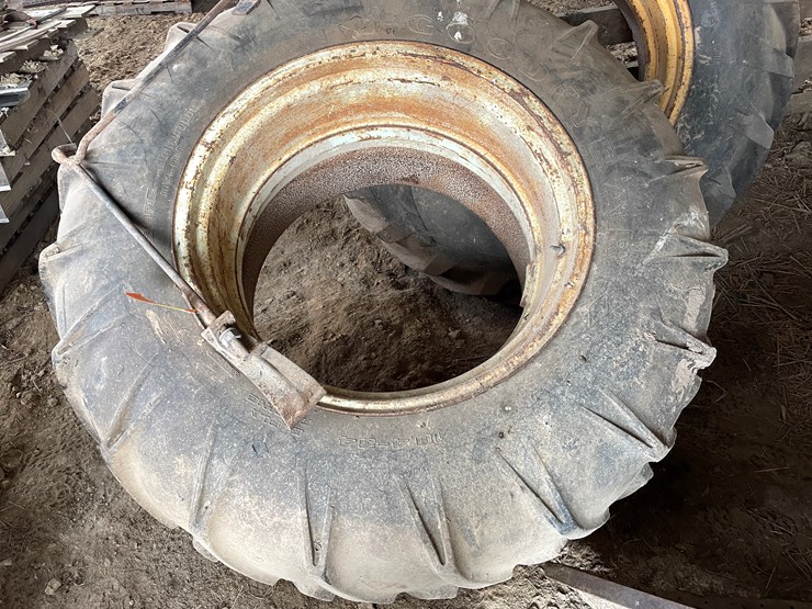 #2384-•-clamp-on-tractor-duals-image-2