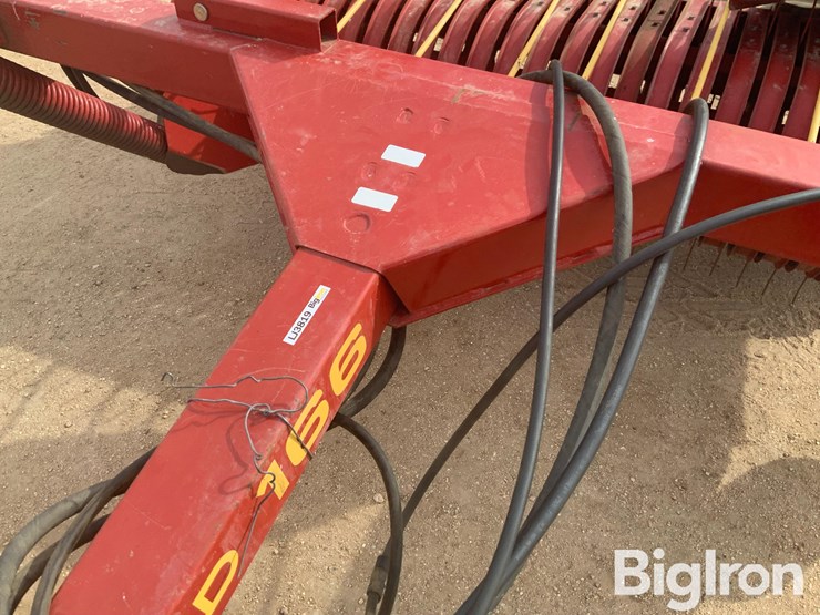 new-holland-166-image-15