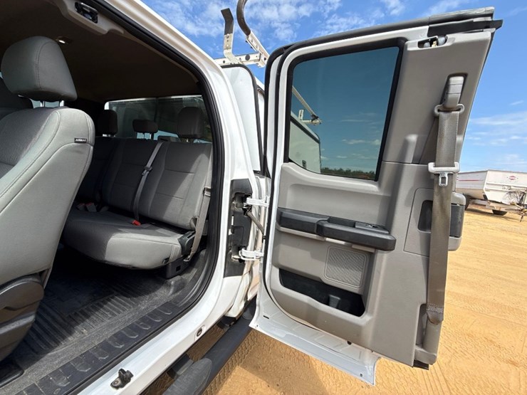 2019-ford-f250-xl-image-13