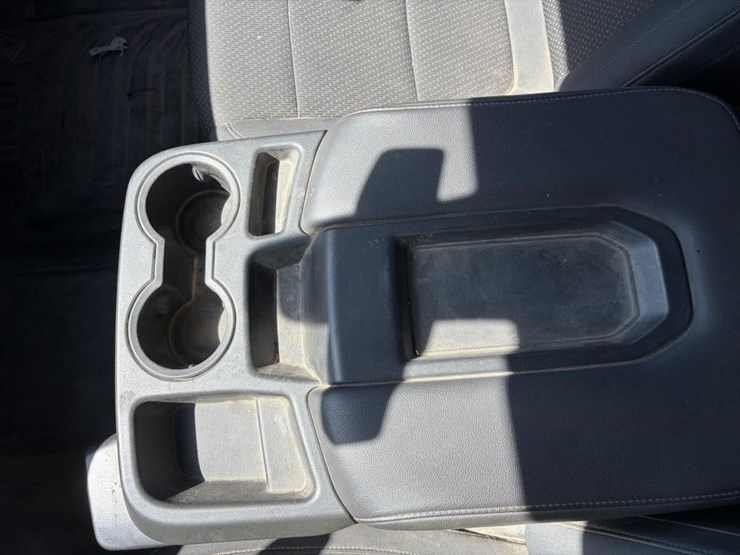 2020-chevrolet-1500-image-15