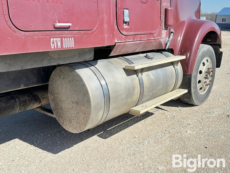 2004-international-9900i-image-14