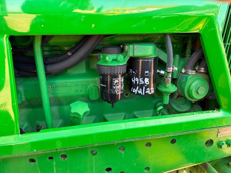 john-deere-7200-image-35