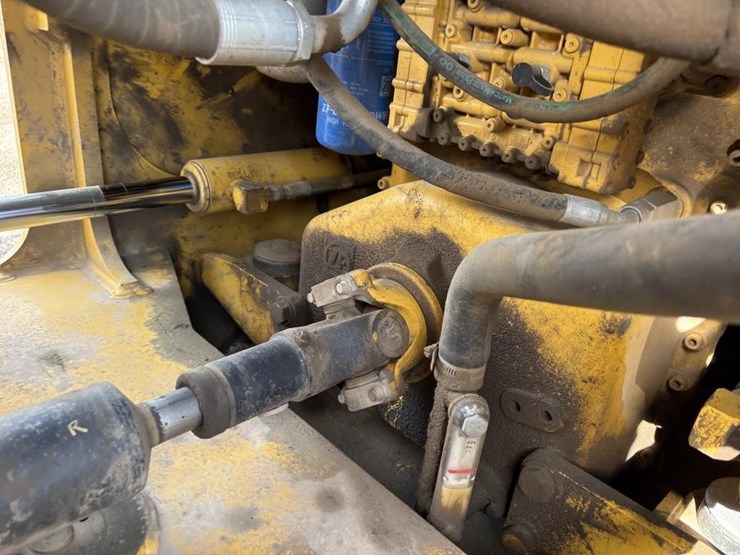 2008-deere-624j-image-25