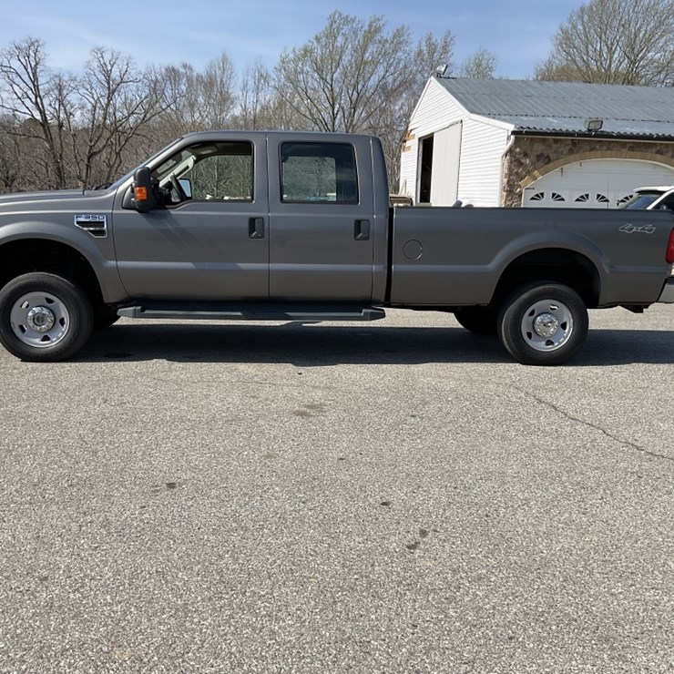 2010 FORD F350 XL