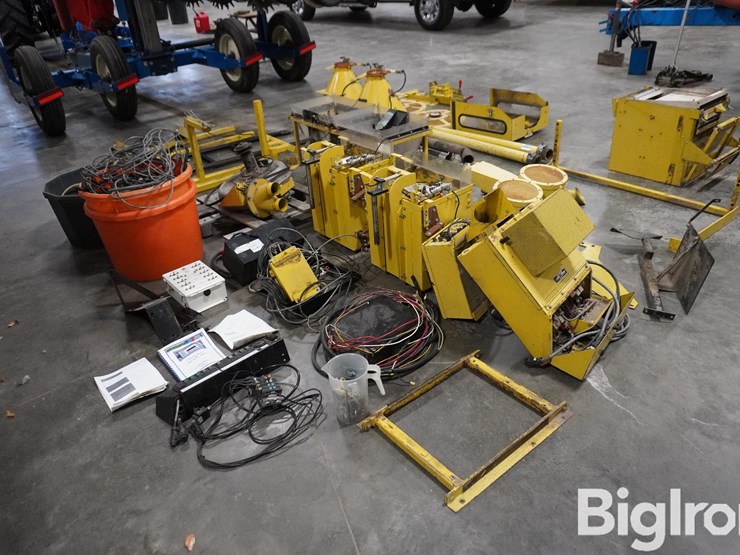 new-holland-tr88-image-5